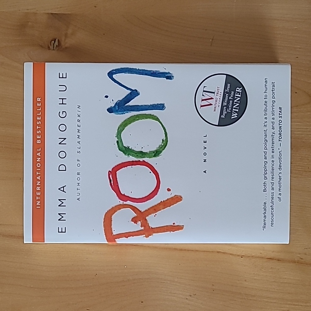 😍3/$25 ROOM (softcover book) by Emma Donoghue